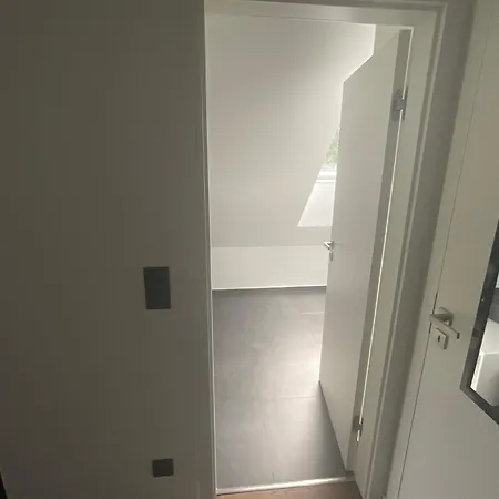 Ruhiges Zimmer Im Schoenen Kaiserswerth Dusseldorf Exterior photo