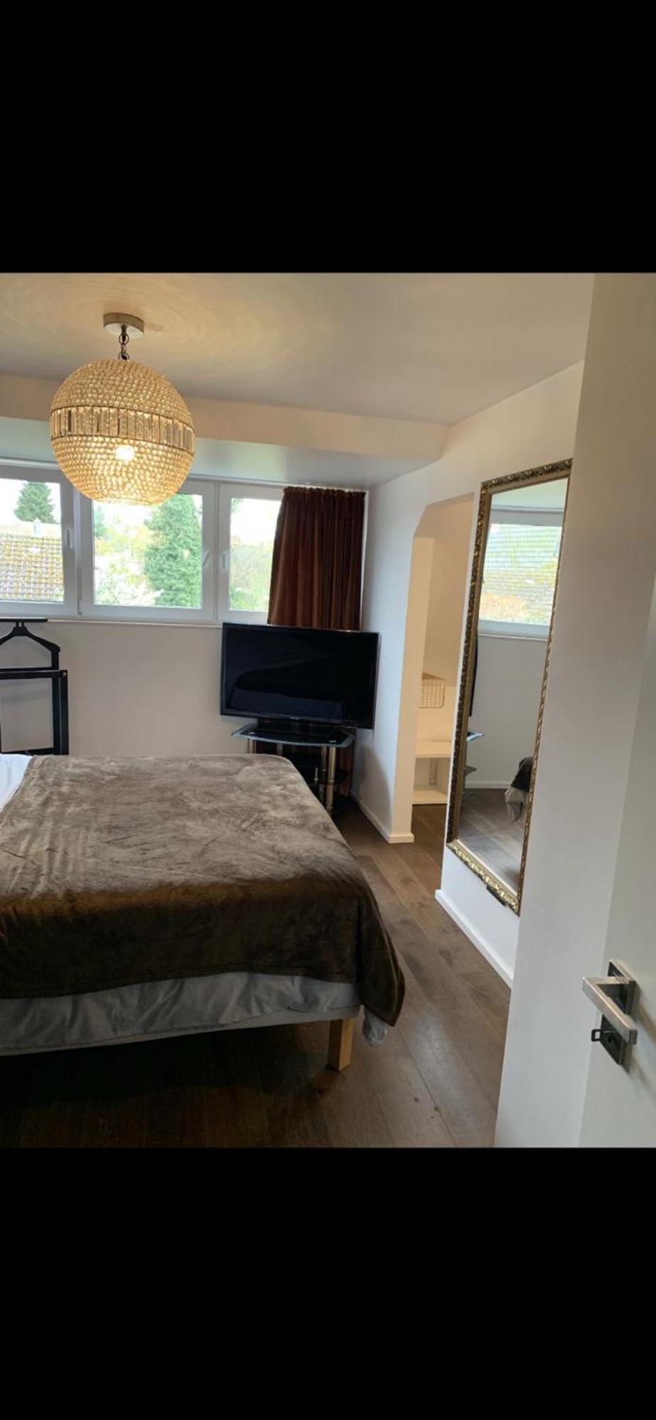 Homestay Ruhiges Im Schoenen Kaiserswerth Dusseldorf